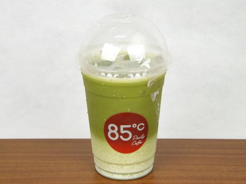 85度C的抹茶拿鐵採用日本抹茶粉