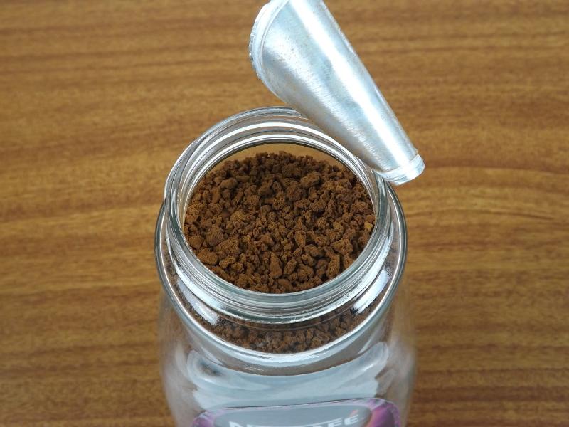 打開馬上聞到有點熟悉的即溶咖啡香味