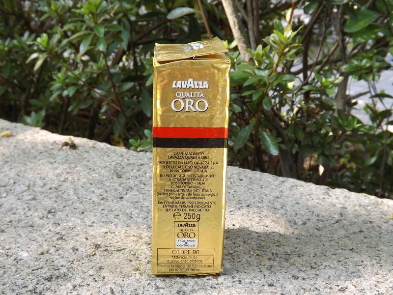 側面就是 LAVAZZA 公司的基本資訊