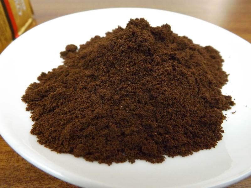 LAVAZZA Qualita ORO 金牌研磨咖啡粉的特寫