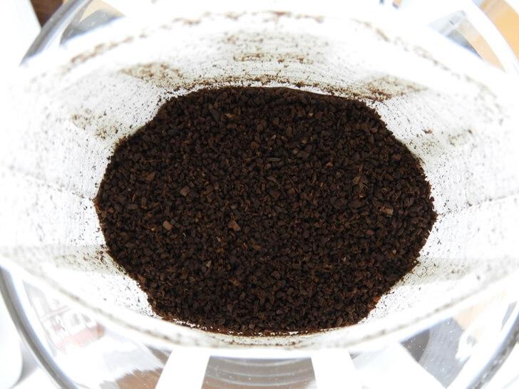 精選深烘焙研磨咖啡粉特寫