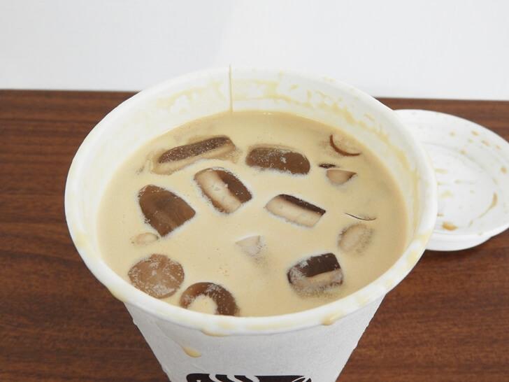 我們買的是冰的防彈咖啡