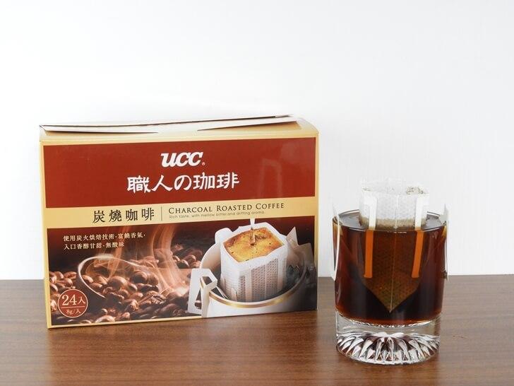 剛沖好的 UCC 職人系列炭燒濾掛式咖啡